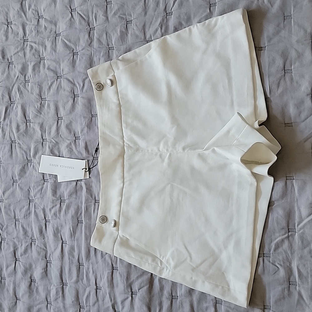 NWT VERONICA BEARD Kimm Tailored Shorts - Size 8
